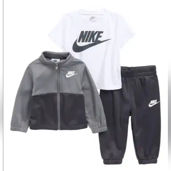 Nike 3-Piece Essential Track Suit Set Size 2T Gray, White NWT! - Picture 16 of 16